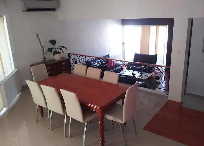 Appartement With A Parking Space Seget Vranjica, - 12145